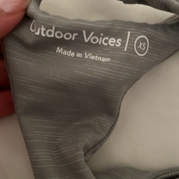 Outdoor Voices TechSweat crop top in grey sz XS - Picture 6 of 9